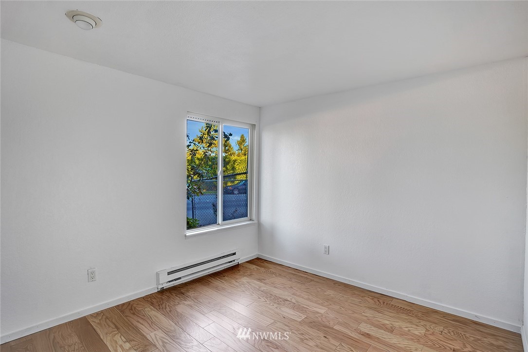 2619 Northeast 4th Street, Unit 111 Renton, WA 98056 - Photo 8 of 11 Gallery Image 8