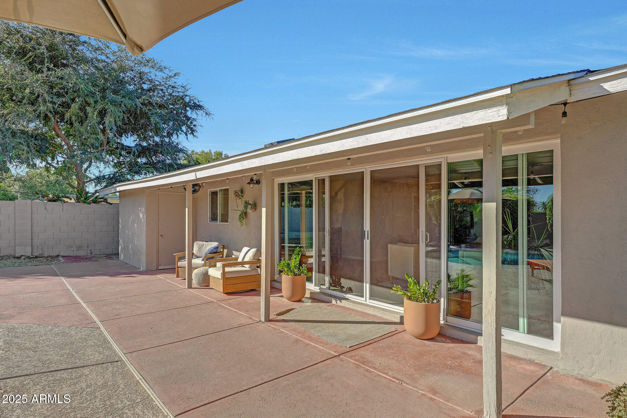 805 West Northview Avenue Phoenix, AZ 85021 - Photo 36 of 51 a house view with a outdoor space