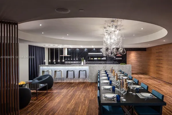 $4,950 | 68 Southeast 6th Street, Unit 3108, Miami, FL 33131