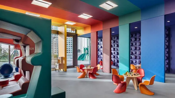 $4,950 | 68 Southeast 6th Street, Unit 3108, Miami, FL 33131