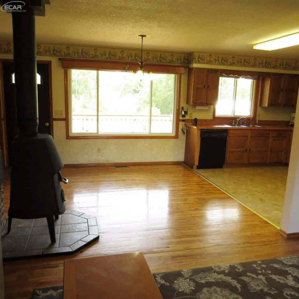 10205 Sharp Road Swartz Creek, MI 48473 - Photo 3 of 80 21178279-2.JPG