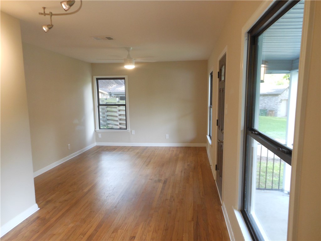 4615 Banister Lane Austin, TX 78745 - Photo 7 of 15