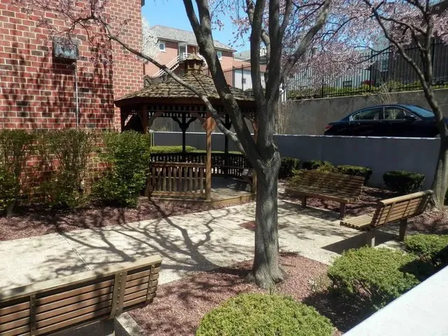 $964 | 120 East Franklin Street, Ephrata, PA 17522