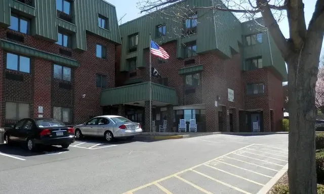 $964 | 120 East Franklin Street, Ephrata, PA 17522