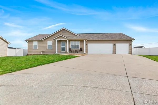 $344,900 | 343 Aspen Creek Drive, Wentzville, MO 63385