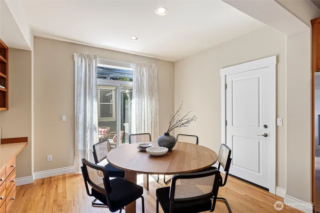 $1,998,000 | 2648 116th Avenue Northeast, Bellevue, WA 98004