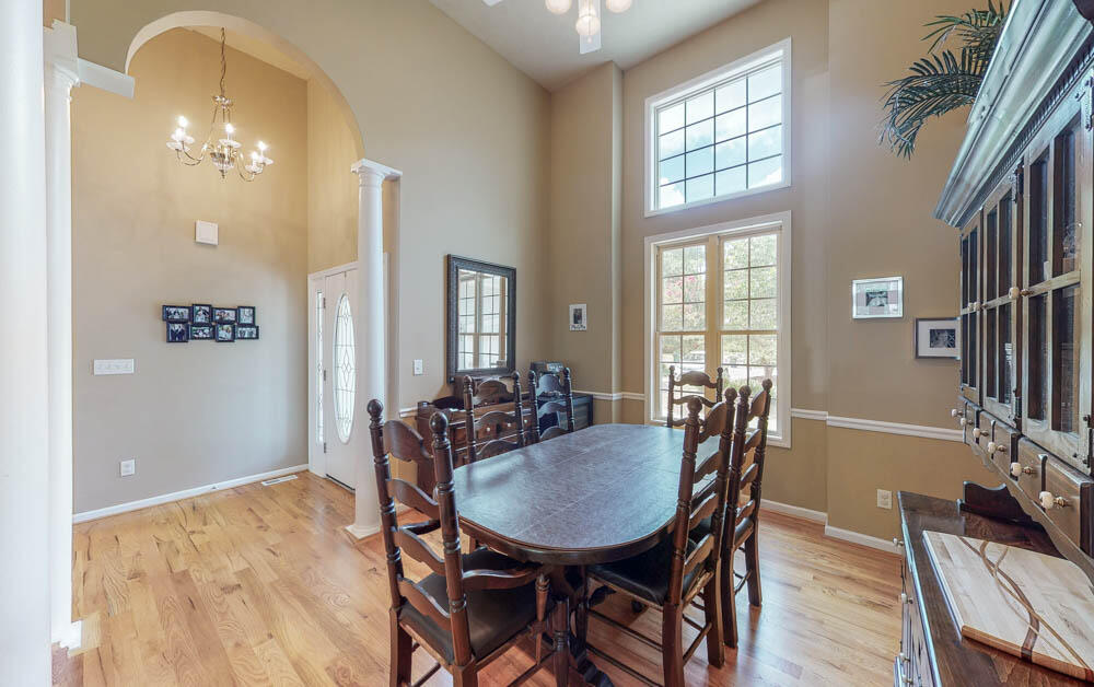 132 Riviera Road Aiken, SC 29803 - Photo 12 of 32 Dining room with chair rail!