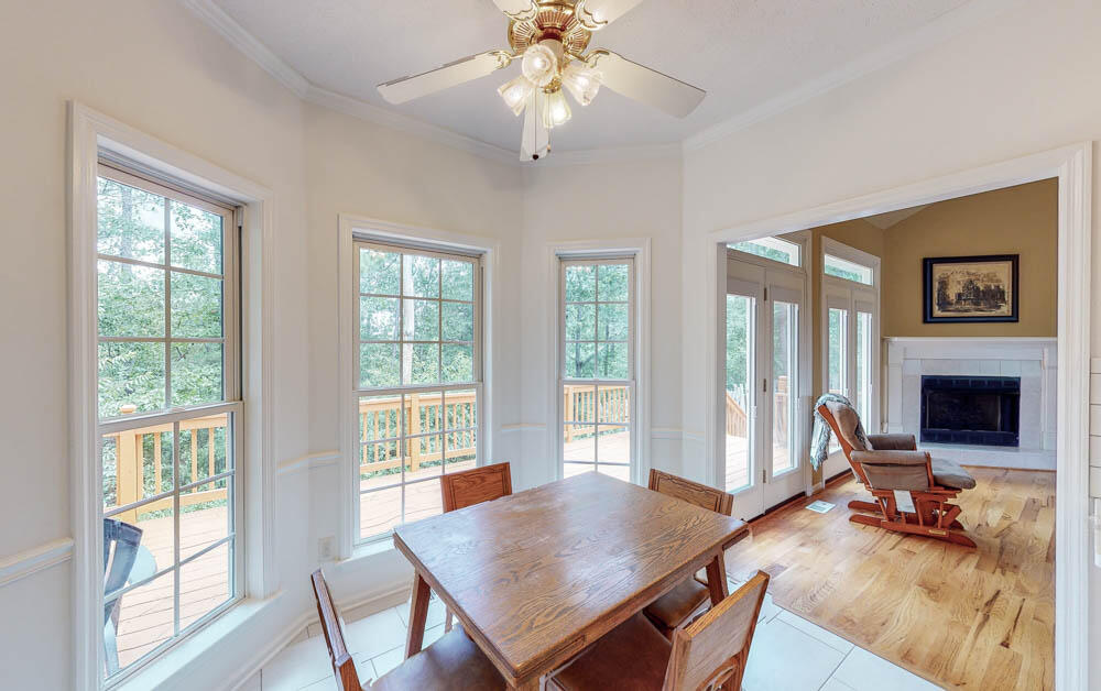 132 Riviera Road Aiken, SC 29803 - Photo 13 of 32 New ceramic tile in kitchen & breakfast room!