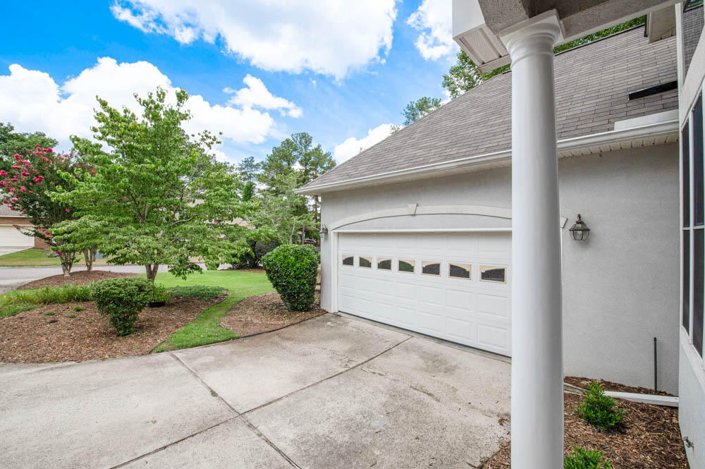132 Riviera Road Aiken, SC 29803 - Photo 27 of 32 Courtyard entry 2 car garage!
