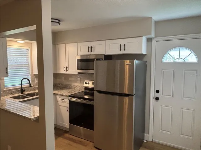 $1,200 | 38351 A Avenue, Zephyrhills, FL 33542