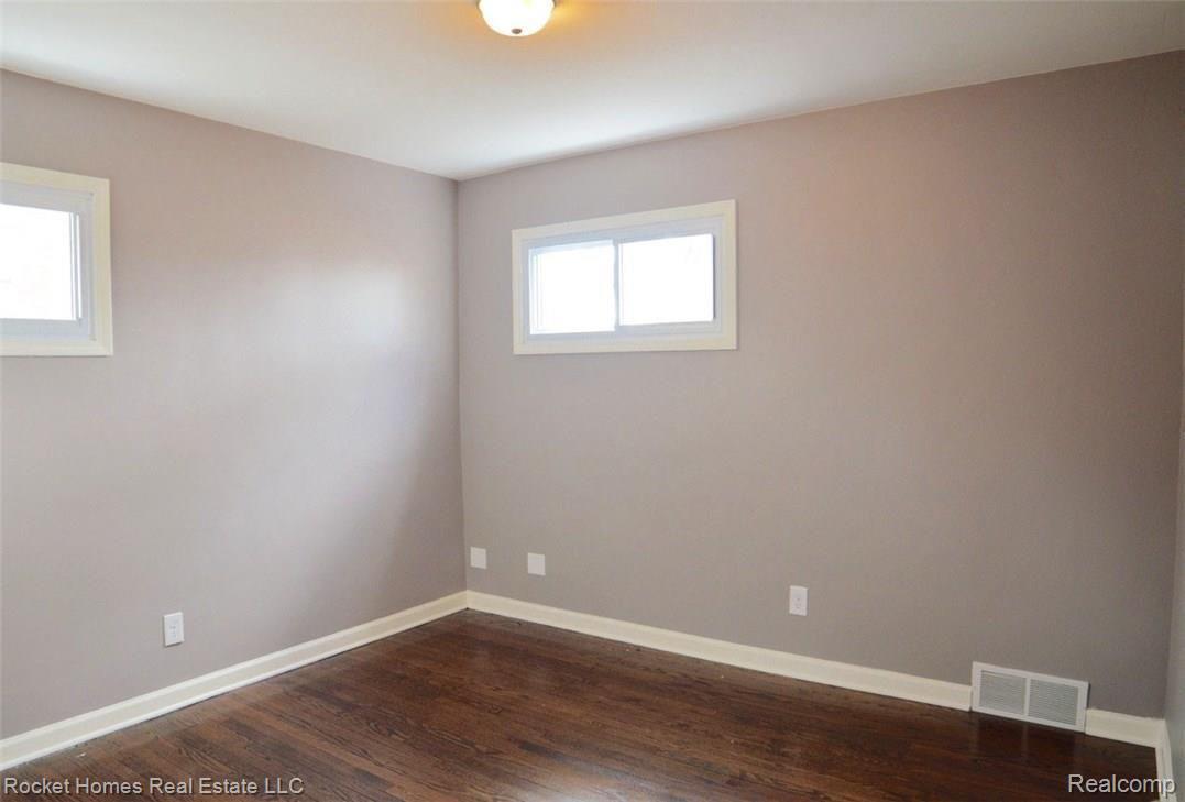 17148 Evergreen Road Detroit, MI 48219 - Photo 12 of 17 Bedroom 2.jpg
