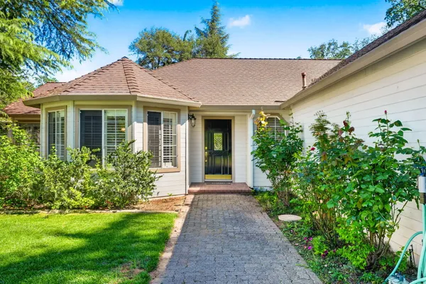 $585,000 | 19679 Midland Drive, Redding, CA 96003