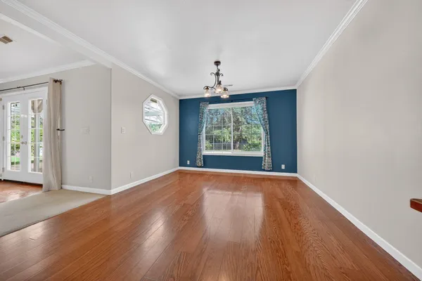 $585,000 | 19679 Midland Drive, Redding, CA 96003