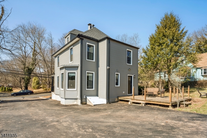 64 Hillcrest Road Watchung, NJ 07069 - Photo 34 of 42