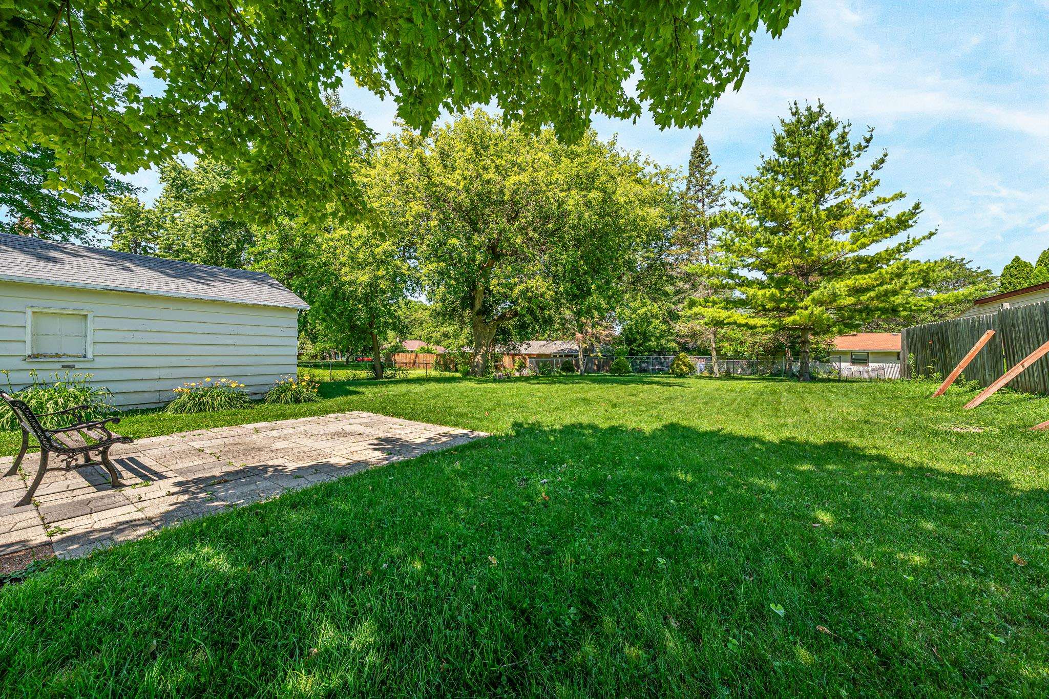 1406 South Ridge Road Green Bay, WI 54304 - Photo 24 of 34