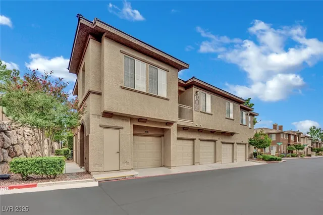 $1,625 | 3915 Palm Beach Street, Unit 201, Las Vegas, NV 89129