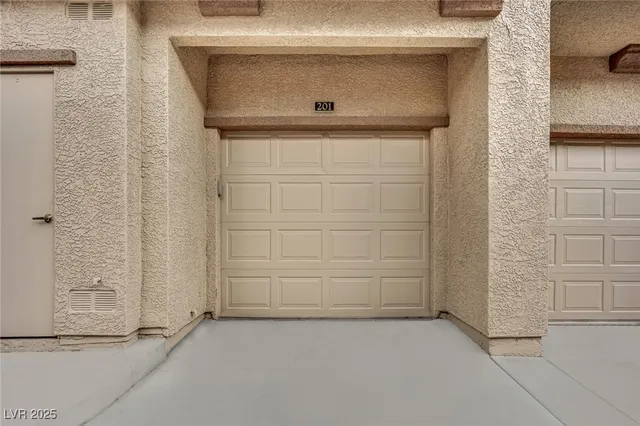 $1,625 | 3915 Palm Beach Street, Unit 201, Las Vegas, NV 89129