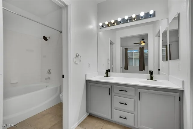 $1,625 | 3915 Palm Beach Street, Unit 201, Las Vegas, NV 89129