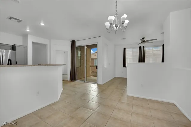 $1,625 | 3915 Palm Beach Street, Unit 201, Las Vegas, NV 89129