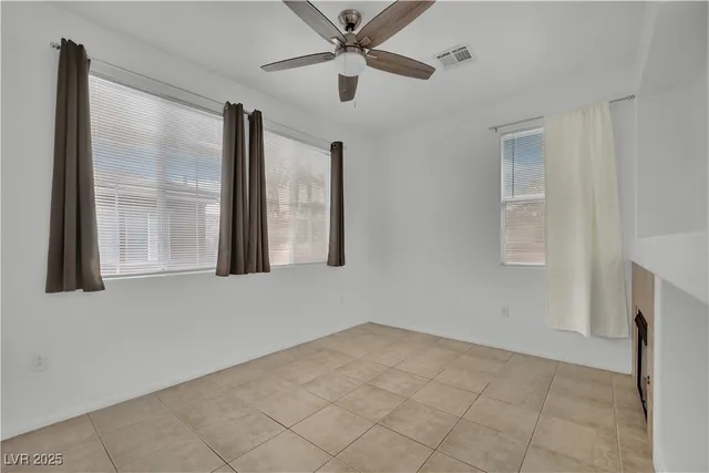 $1,625 | 3915 Palm Beach Street, Unit 201, Las Vegas, NV 89129