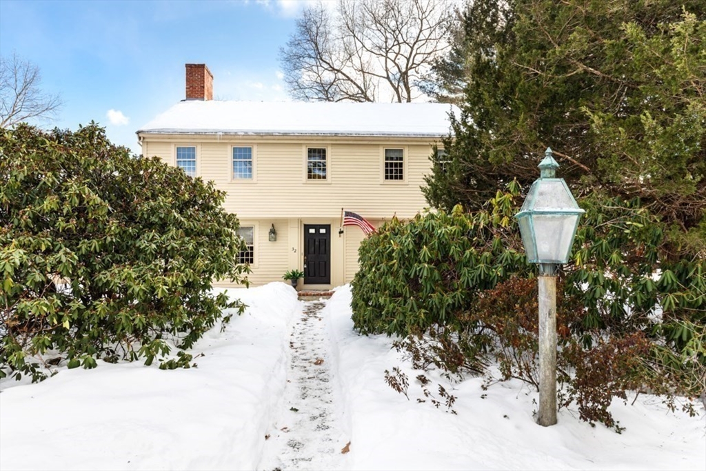 32 Granger Avenue Reading, MA 01867 - Photo 5 of 42