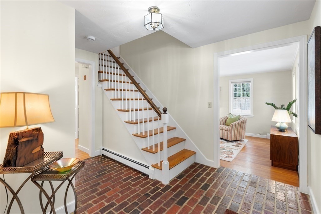 32 Granger Avenue Reading, MA 01867 - Photo 8 of 42