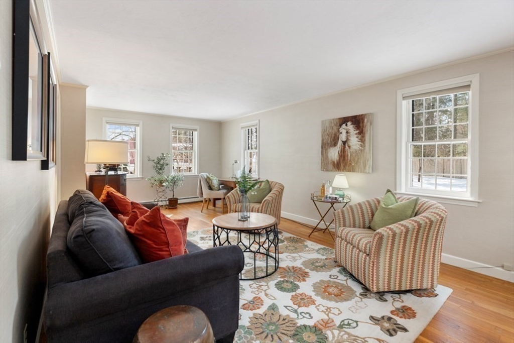 32 Granger Avenue Reading, MA 01867 - Photo 9 of 42