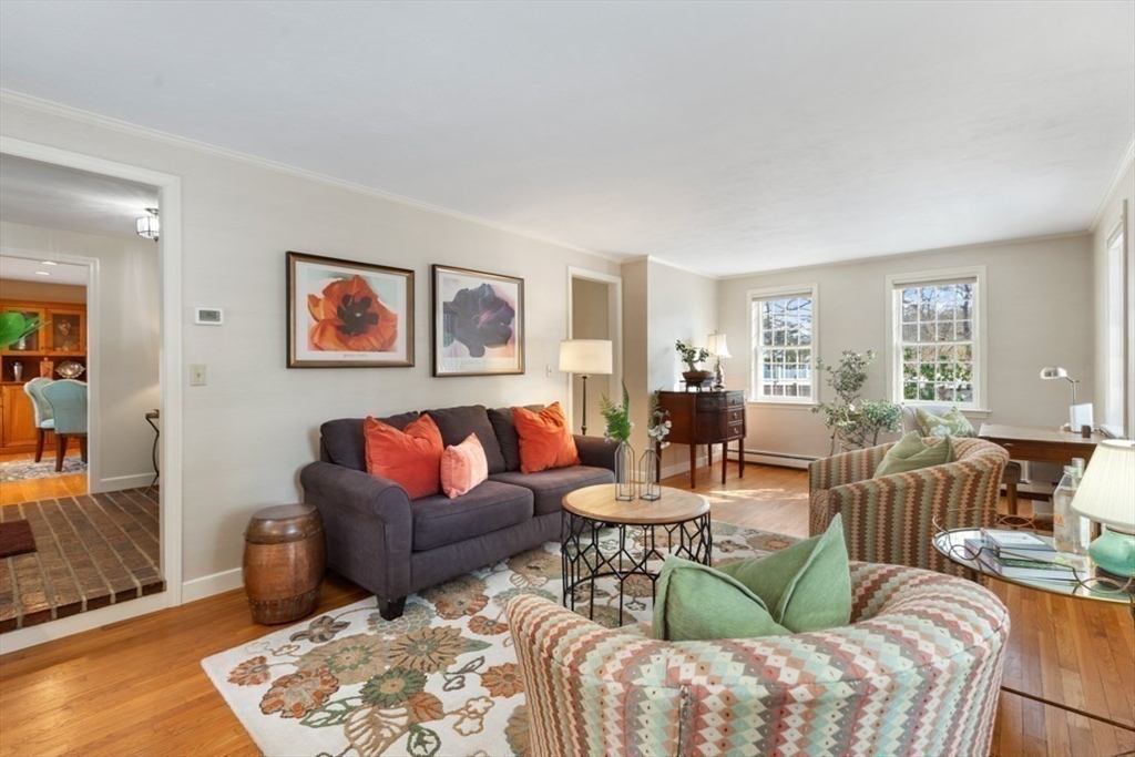 32 Granger Avenue Reading, MA 01867 - Photo 10 of 42