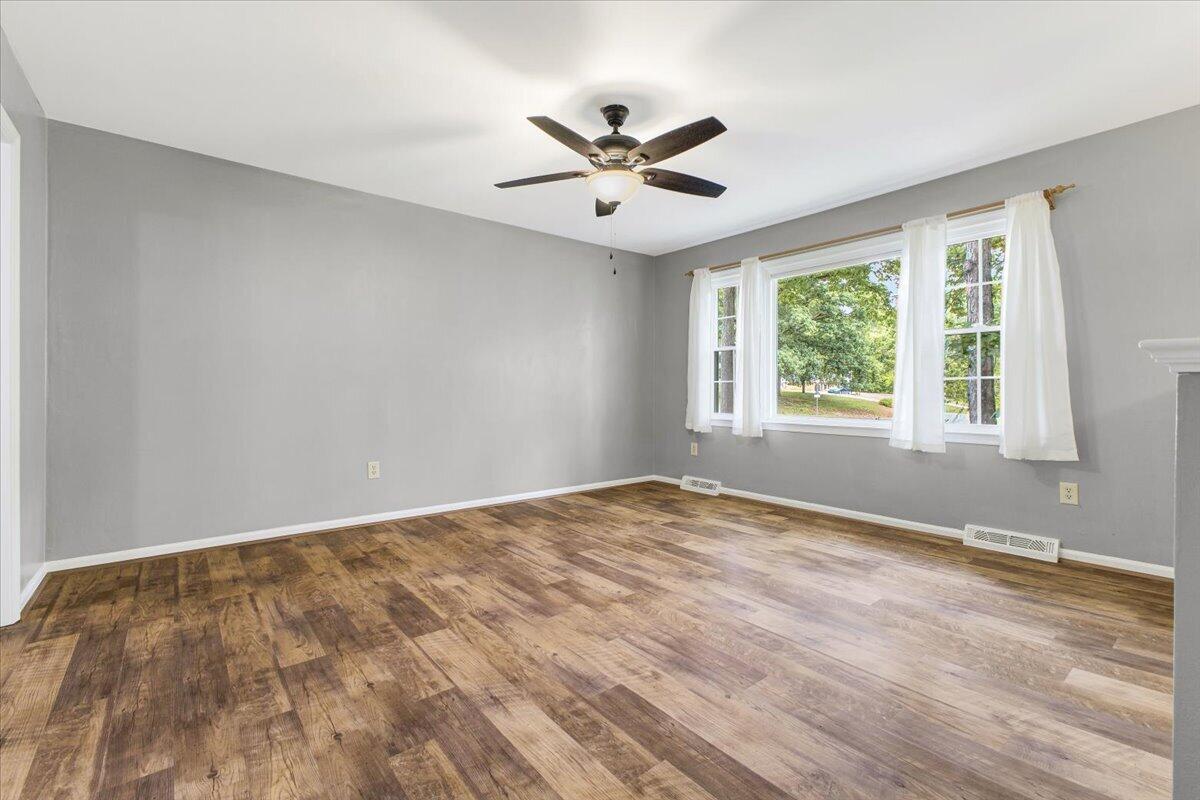 165 Beachmont Drive Blue Ridge, VA 24064 - Photo 8 of 39 07-165 Beachmont Dr-7