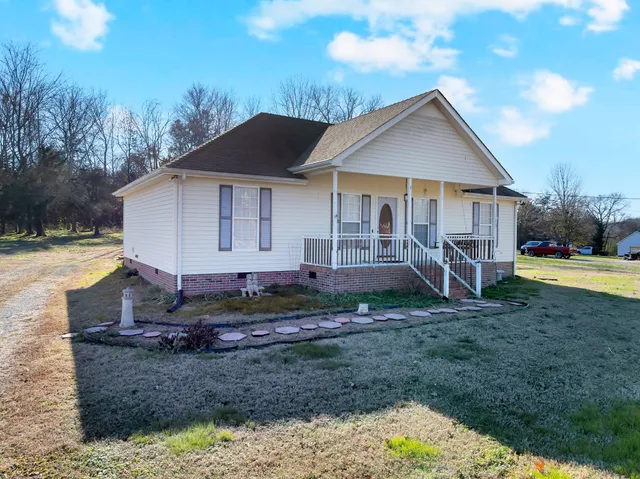 $215,900 | 41 Volunteer Road, Petersburg, TN 37144