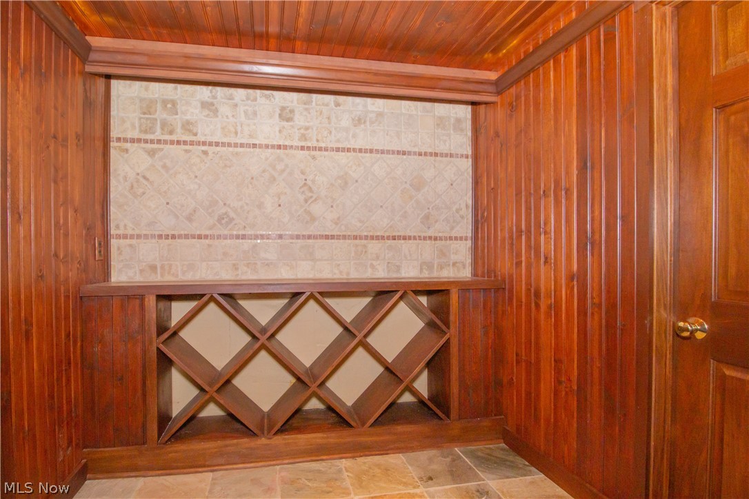 2543 Holgate Road Akron, OH 44313 - Photo 23 of 34