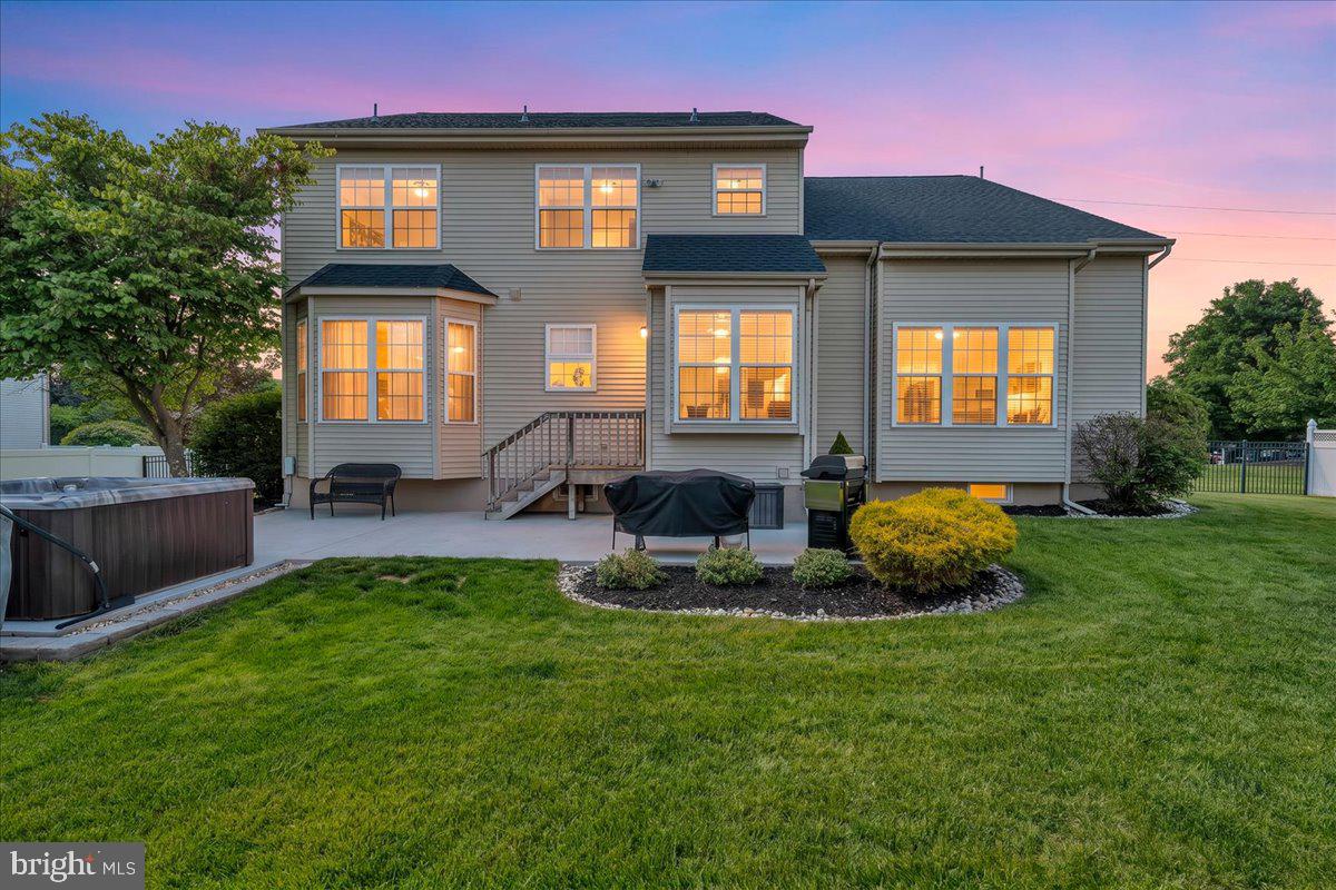 74 Candlewood Road Williamstown, NJ 08094 - Photo 42 of 45 Charming home at sunset glow.