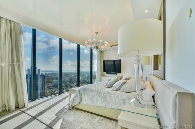 $4,400,000 | 18555 Collins Avenue, Unit 5101, Sunny Isles Beach, FL 33160