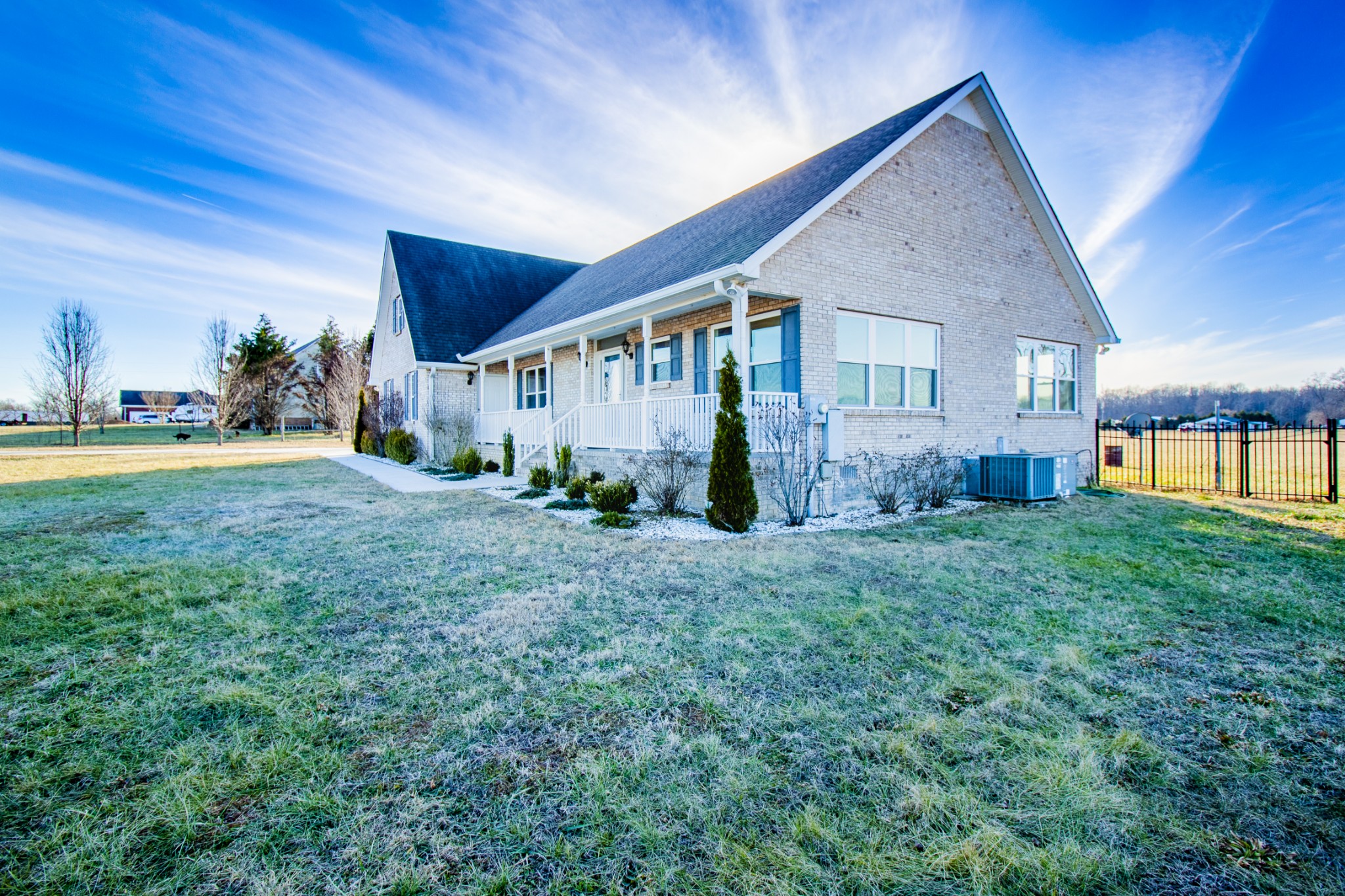 6875 Maple Springs Road Manchester, TN 37355 - Photo 5 of 36 a view of a house with backyard and garden