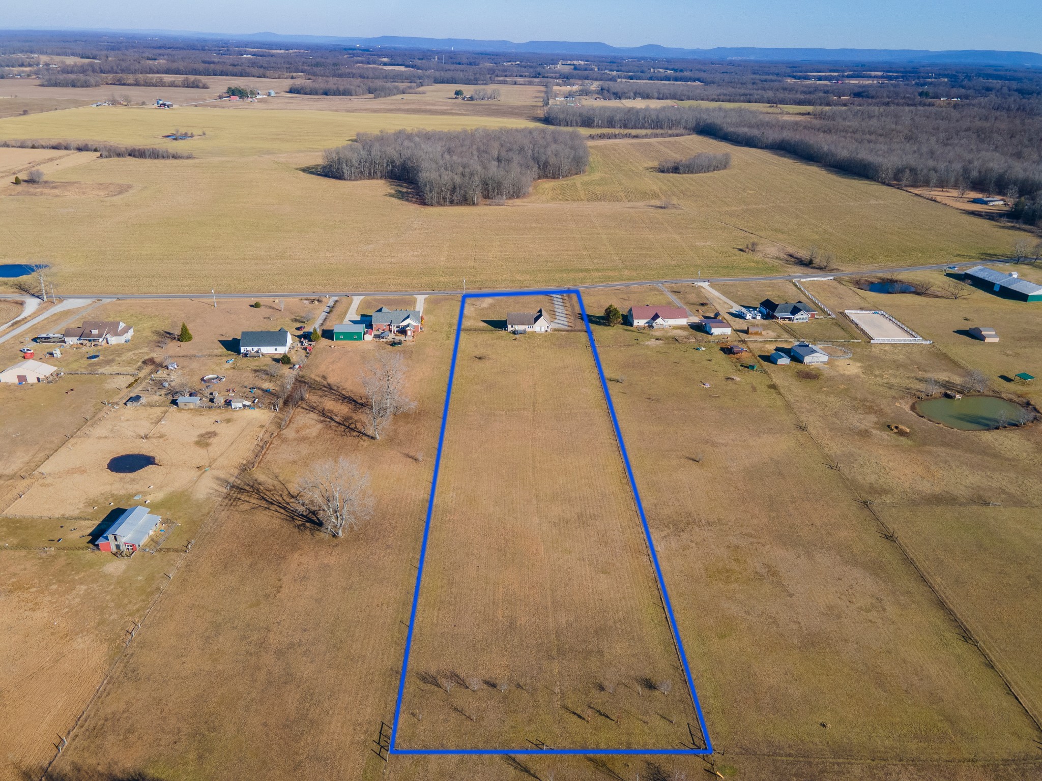 6875 Maple Springs Road Manchester, TN 37355 - Photo 10 of 36 an aerial view of a house
