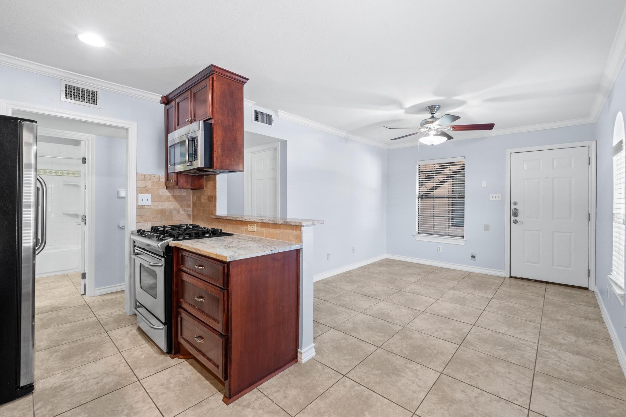 407 East 45th Street, Unit 108 Austin, TX 78751 - Photo 10 of 37