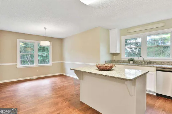 $1,990 | 180 Nectarine Drive, Newnan, GA 30265