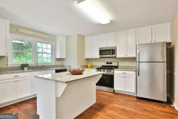 $1,990 | 180 Nectarine Drive, Newnan, GA 30265