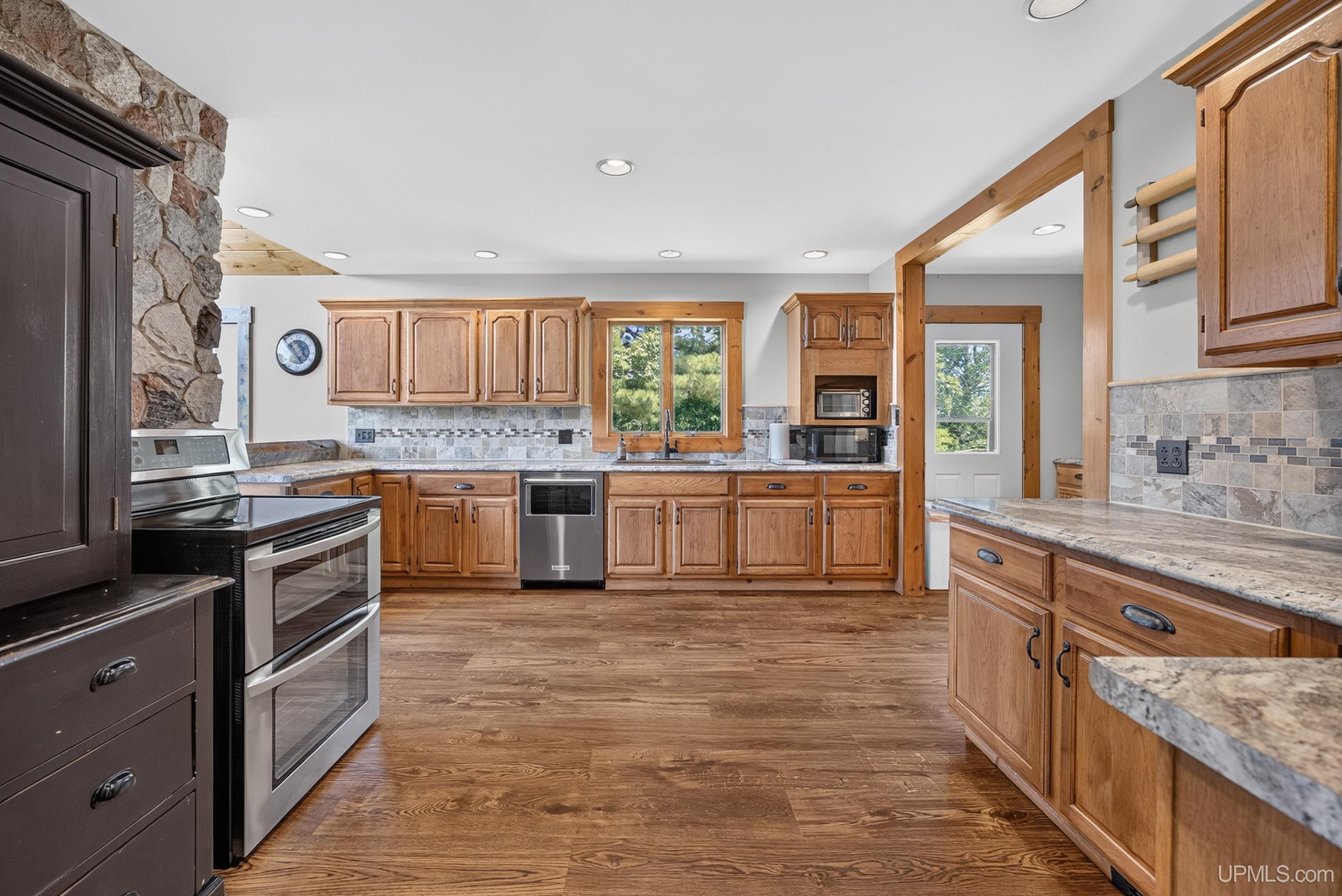 4042 5 Mile Pt Road Allouez, MI 49805 - Photo 9 of 84