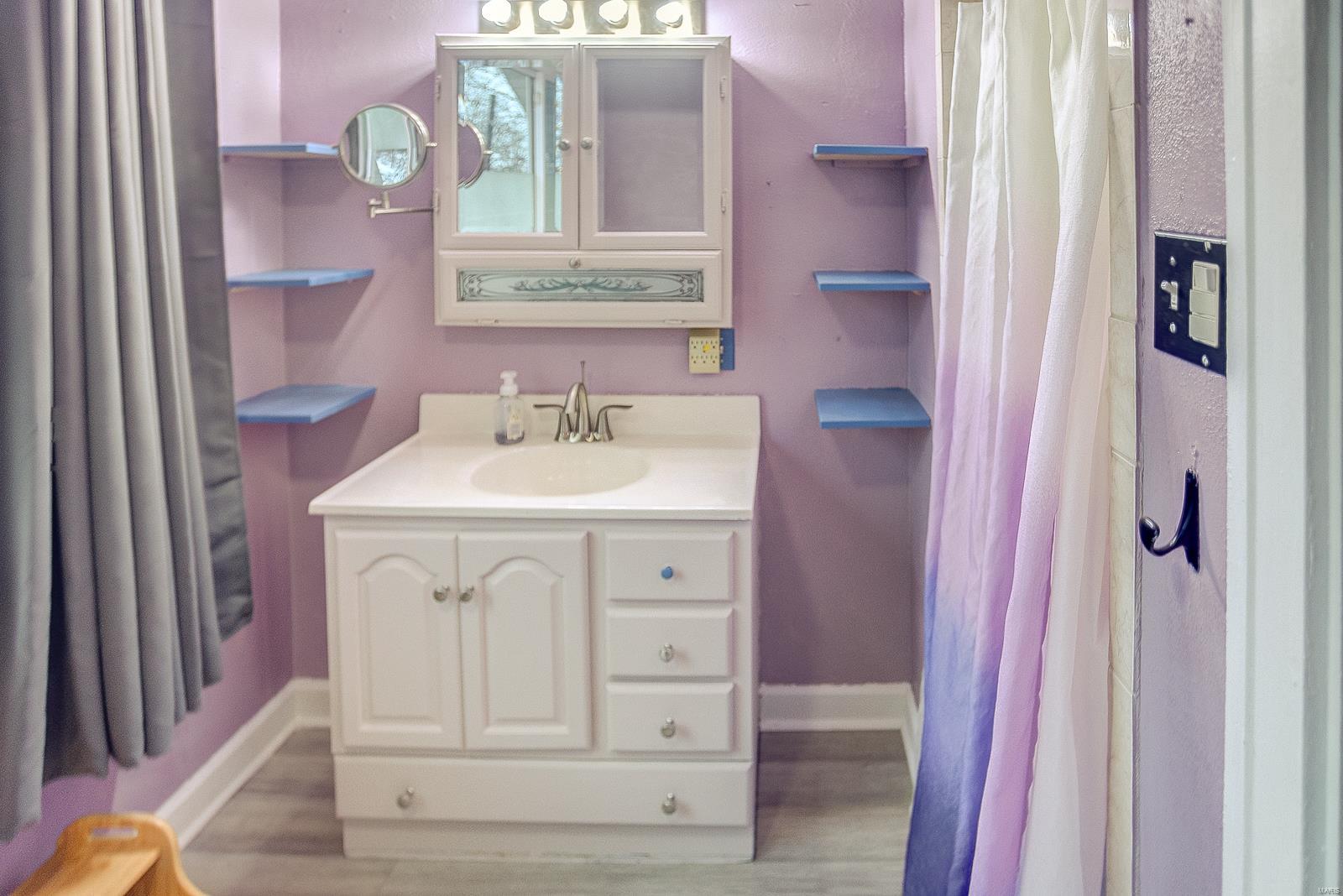 2604 East B Street Road Belleville, IL 62221 - Photo 22 of 36 Gallery Image 22