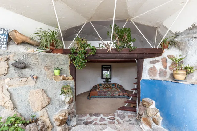 $190,000 | 52 Horseshoe Circle, Crescent Valley, NV 89821