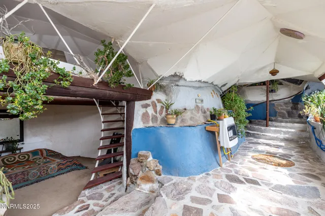 $190,000 | 52 Horseshoe Circle, Crescent Valley, NV 89821