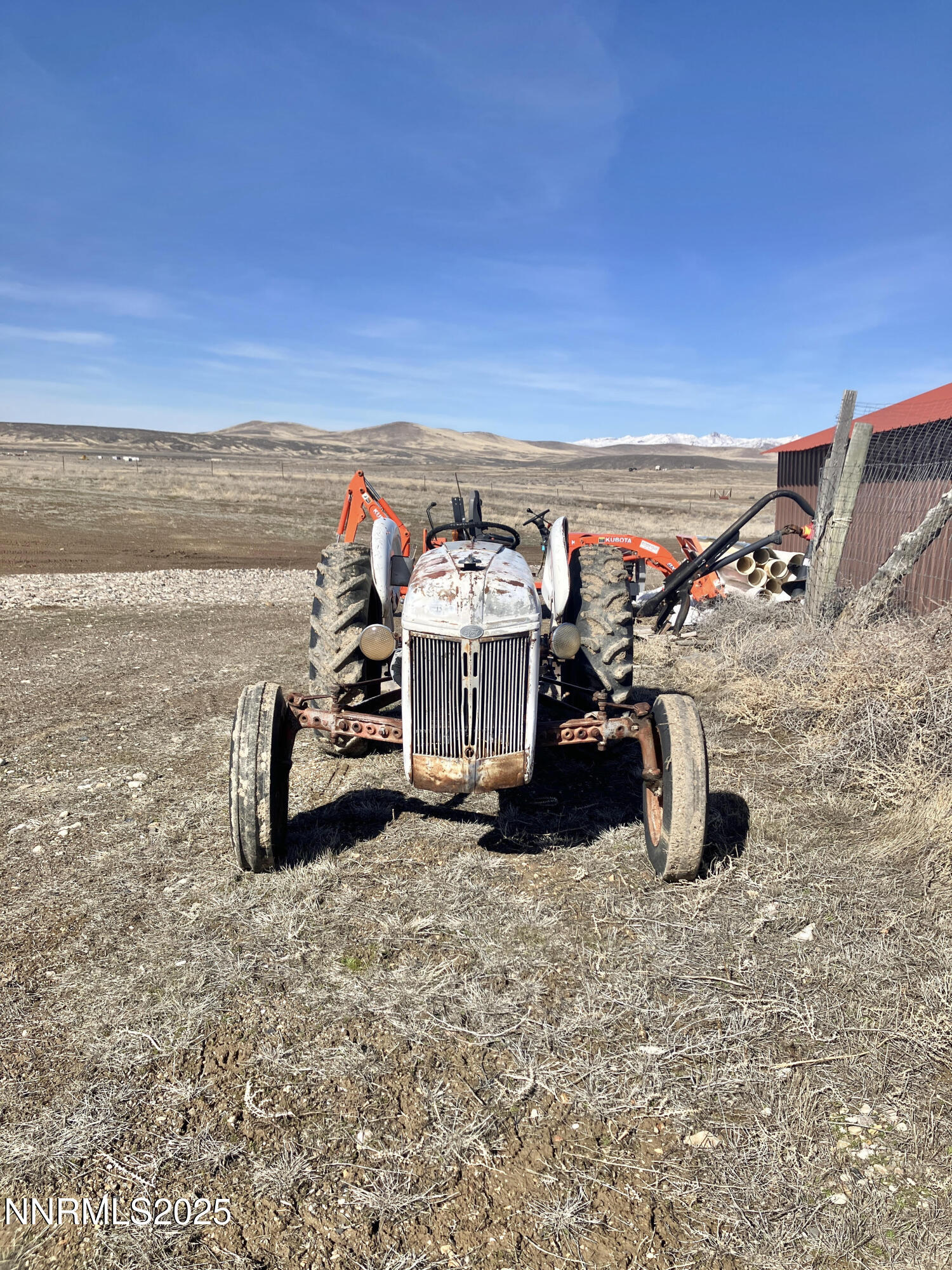 52 Horseshoe Circle Crescent Valley, NV 89821 - Photo 58 of 67 52 Horseshoe Circle tractor 1