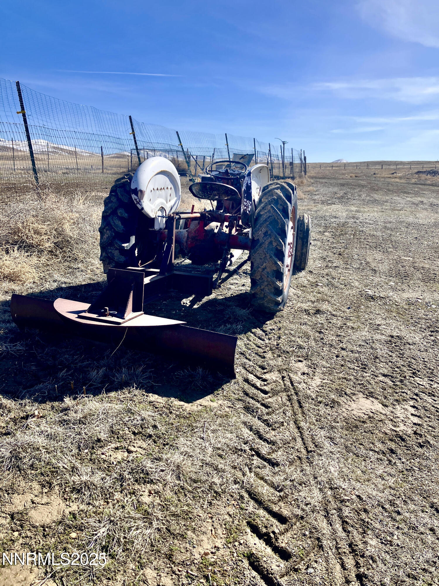 52 Horseshoe Circle Crescent Valley, NV 89821 - Photo 60 of 67 a view of water heater