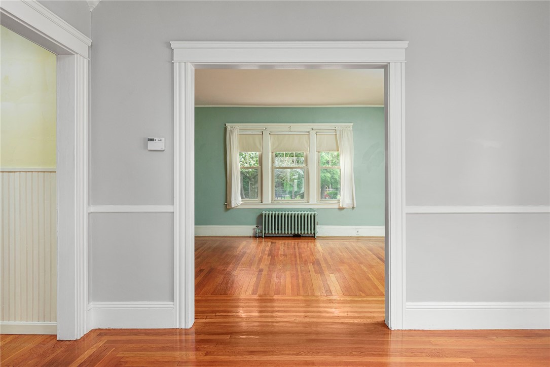 154 Friendly Road Cranston, RI 02910 - Photo 13 of 38 Gallery Image 13