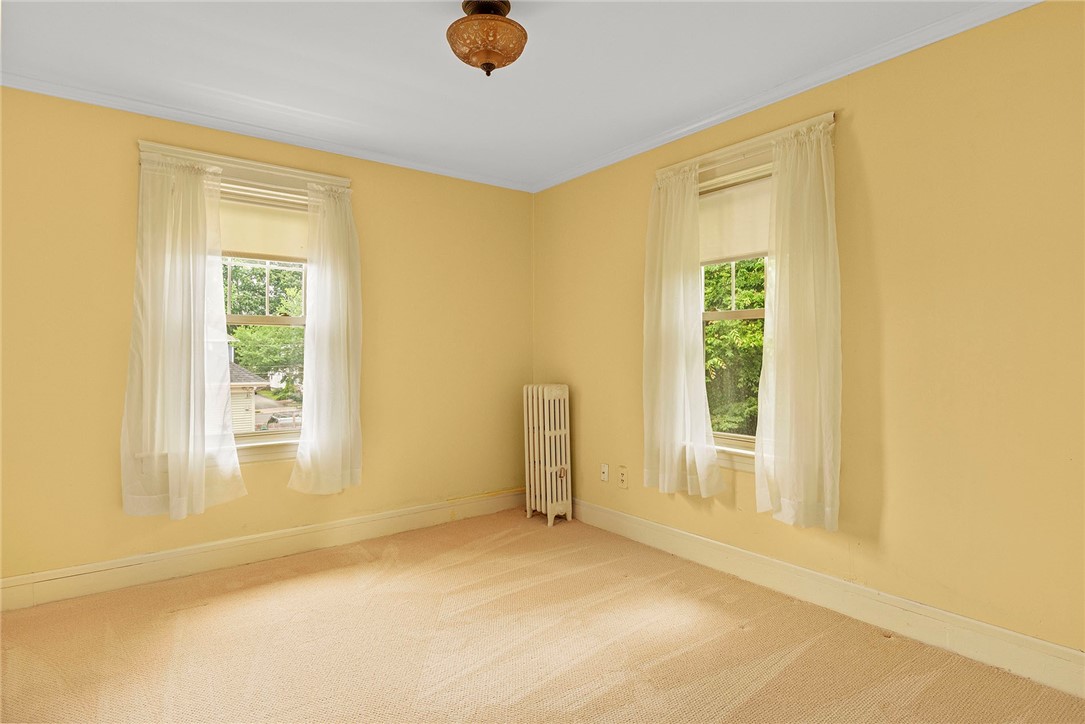 154 Friendly Road Cranston, RI 02910 - Photo 27 of 38 Gallery Image 27