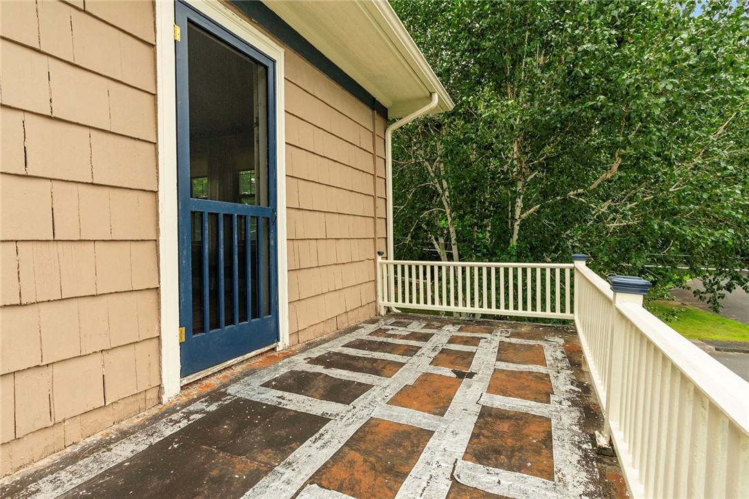 154 Friendly Road Cranston, RI 02910 - Photo 29 of 38 Gallery Image 29