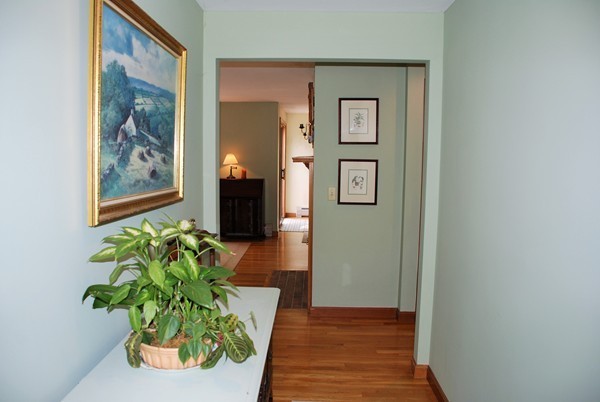 159 Flintrock Road Barnstable, MA 02630 - Photo 4 of 24 Gallery Image 4