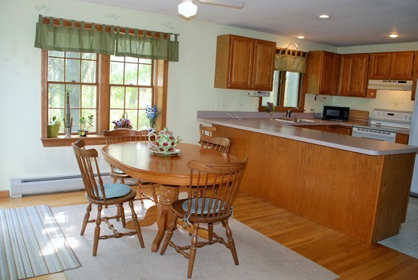 159 Flintrock Road Barnstable, MA 02630 - Photo 10 of 24 Gallery Image 10