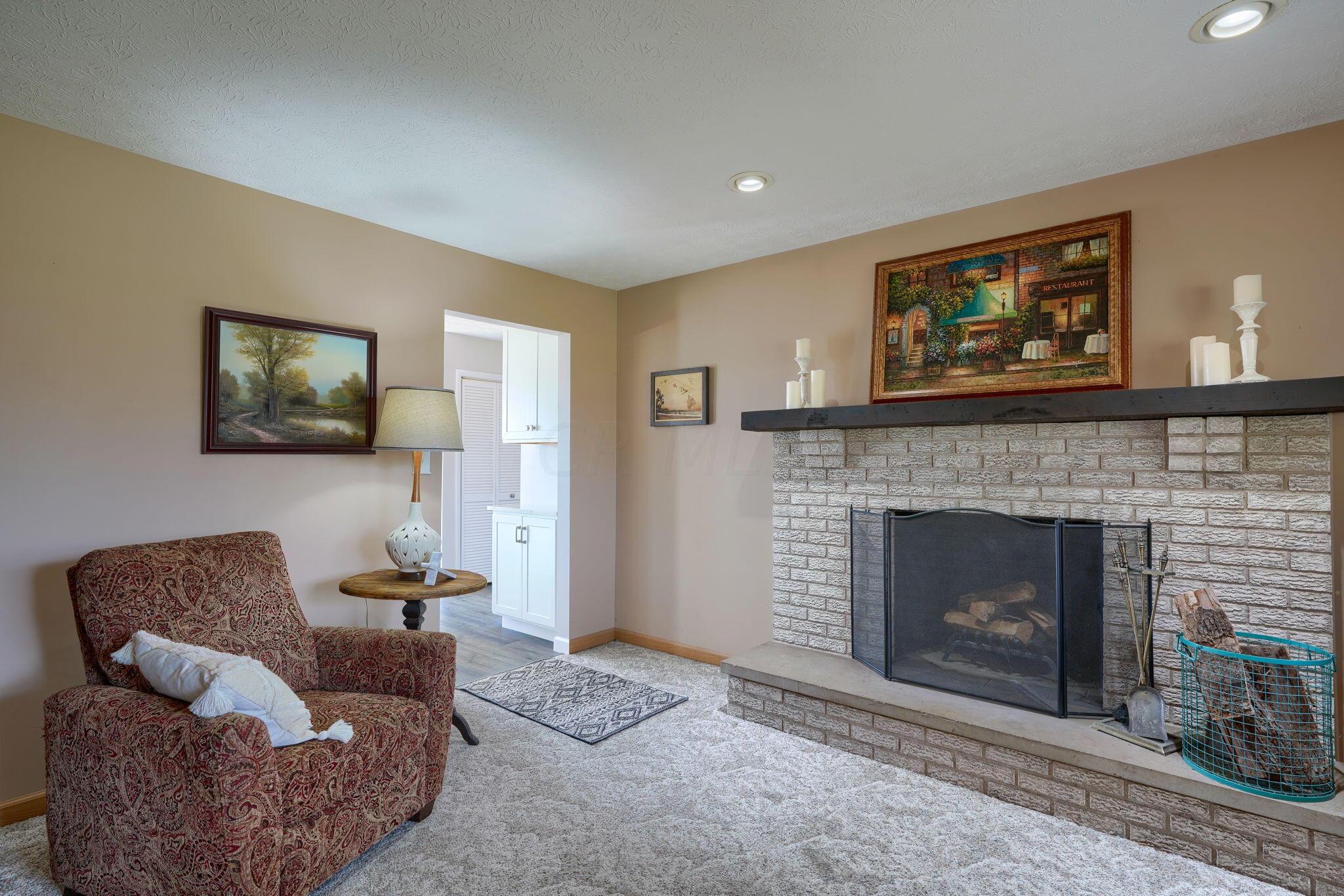 1360 Heister Road Northwest Lancaster, OH 43130 - Photo 7 of 63 Family Room